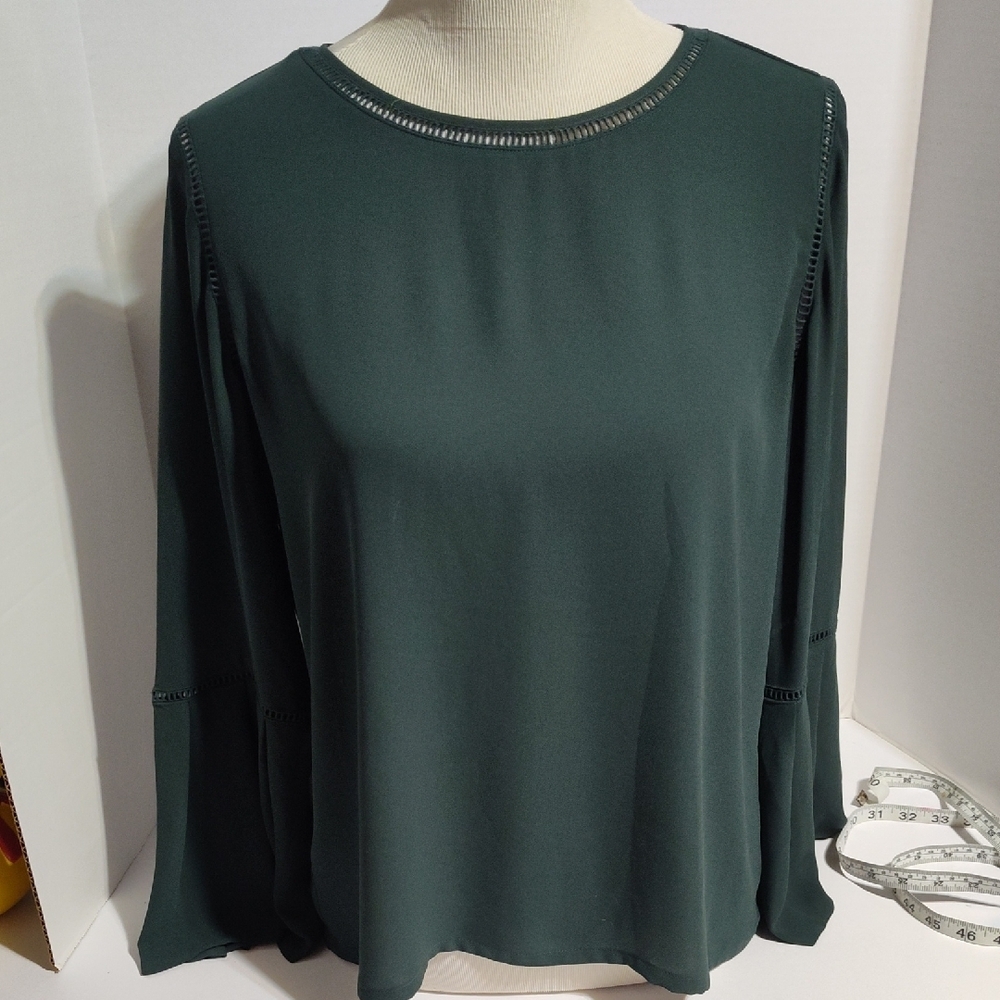 Loft green bell sleeved top deep forest Green Cut Out Accents Size Med Pettie